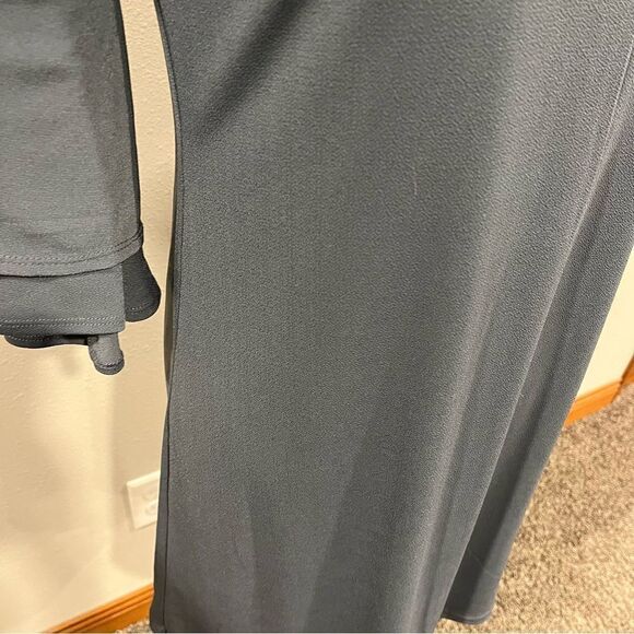 Davy grey cold Shoulder mid length sleeve midi dress - Picture 9 of 14